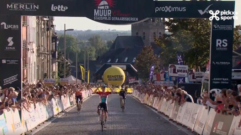 Muur Classic Geraardsbergen – Victoire de Jenno Berckmoes