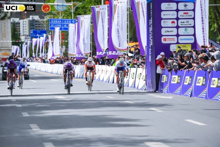 Rikunov gagne la 2ème étape de la Trans-Himalaya Cycling Race