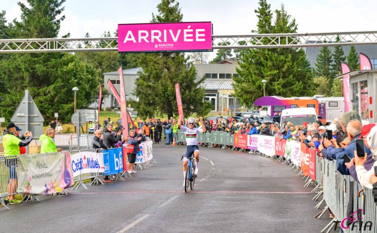 Une afghane gagne la 5ème étape du Tour Féminin l’Ardèche