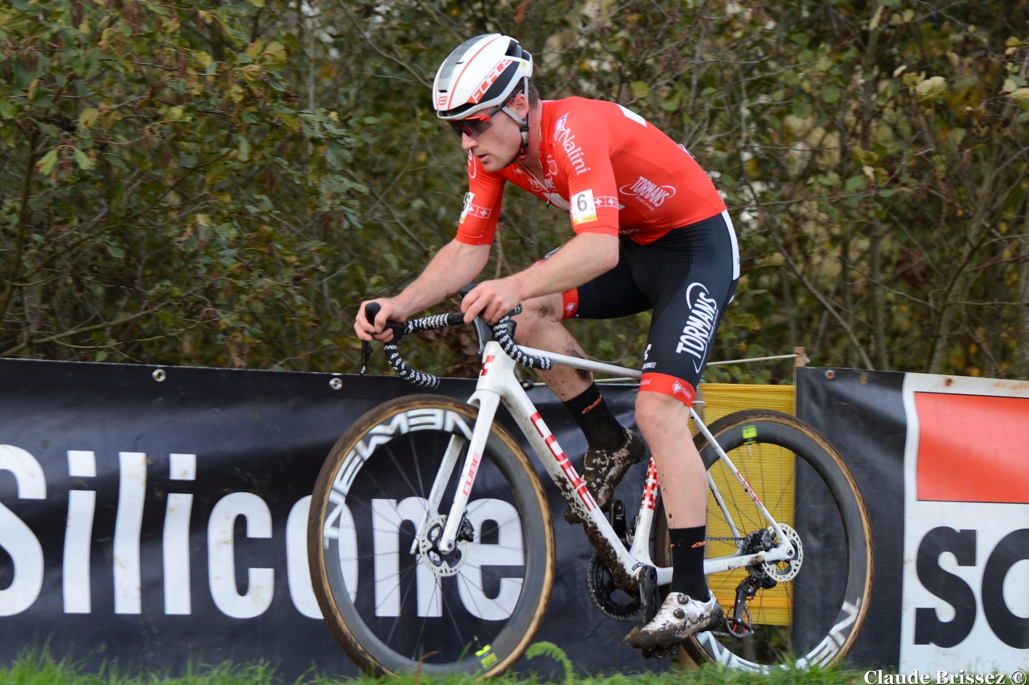 Kevin Kuhn a remporté le Cyclo-Cross de Illnau.