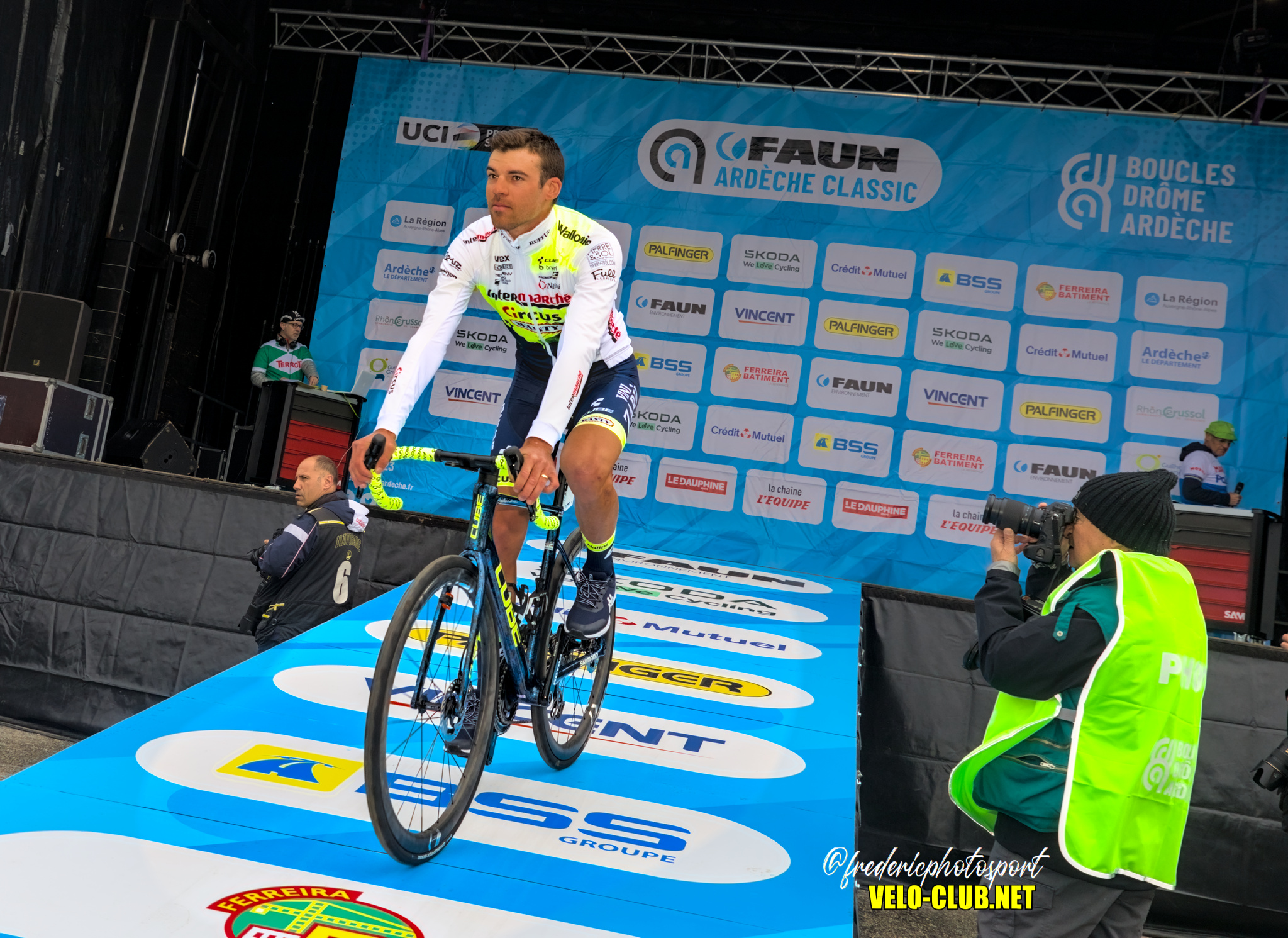 Lilian Calmejane a mis un terme à sa carrière de coureur.