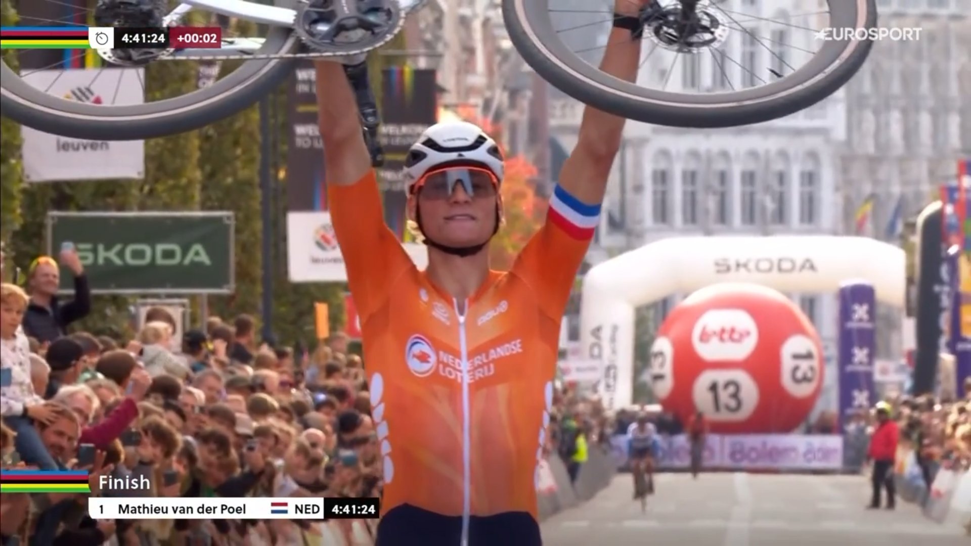 Mathieu Van der Poel a remporté le titre de champion du monde de Gravel.