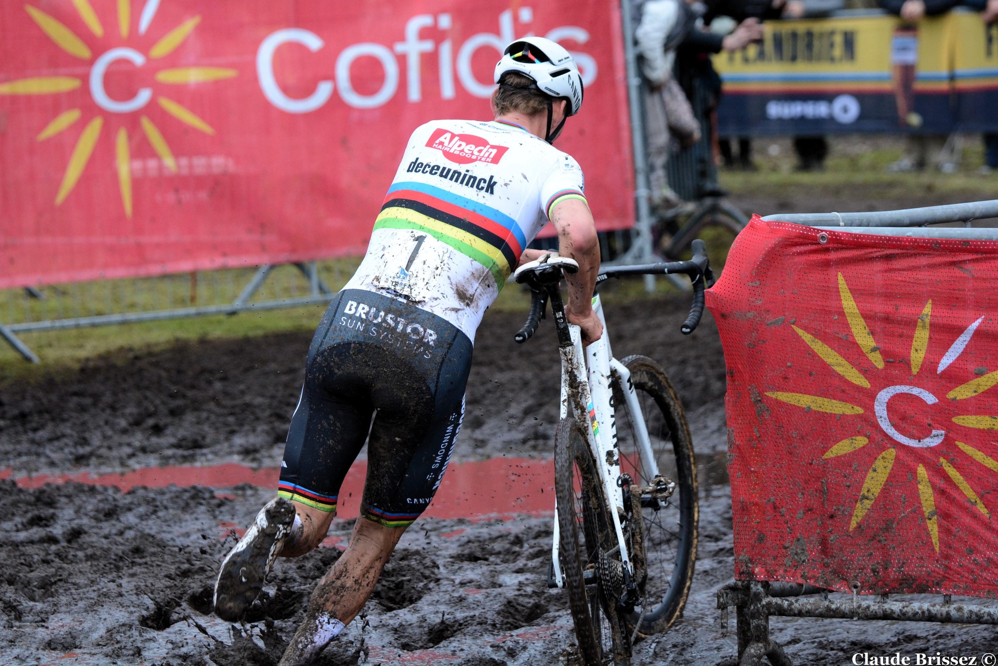 Mathieu Van der Poel a remporté le Cyclo-Cross de Mol