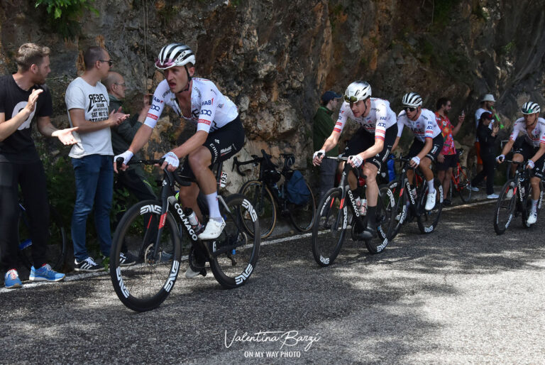 Un coureur français sera dans l'équipe Devo d'UAE Team Emirates en 2025.