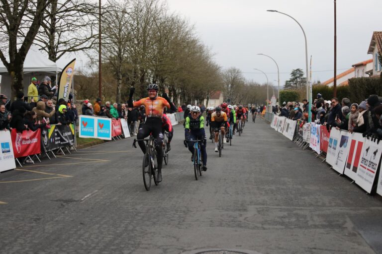 Nathan Vandepitte a remporté le Grand Prix de la Ville de Buxerolles